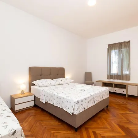 Garina Ii Apartment Veli Losinj