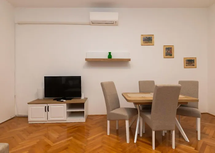 Garina Ii * Veli Lošinj