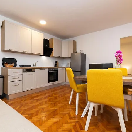 Appartamento Garina Ii Lussingrande